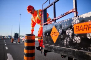 Read more about the article Temporary and Permanent Signage Solutions for Construction Zones